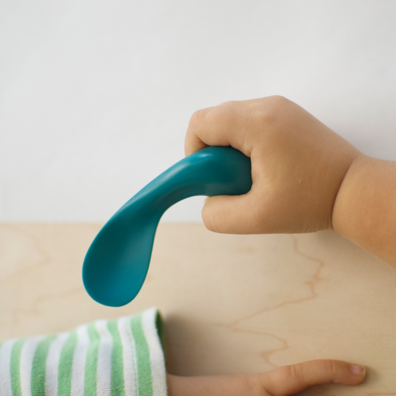 Right-Hand Toddler Spoons-Single Pack (Blueberry)